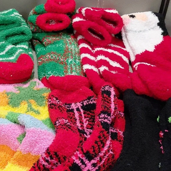 Festive Bundle Of Socks Collection - Picture 7 of 8